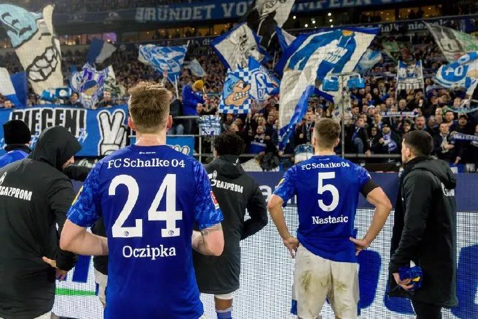  莱比锡红牛强势崛起冲击德甲传统格局