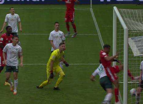  德甲老牌劲旅沙尔克陷入保级泥潭难自救